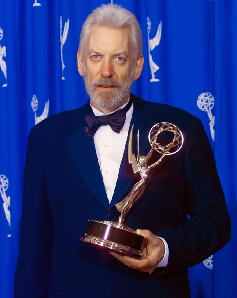  Donald Sutherland